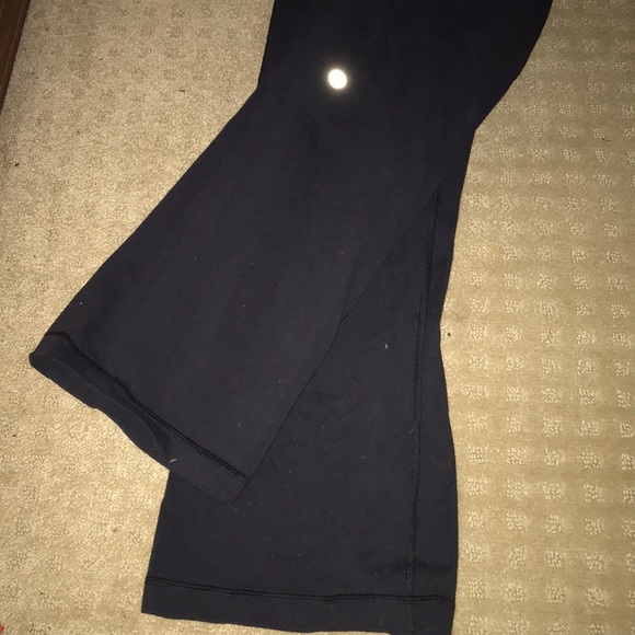Long, flair LuLulemon leggings!! - Picture 2 of 3